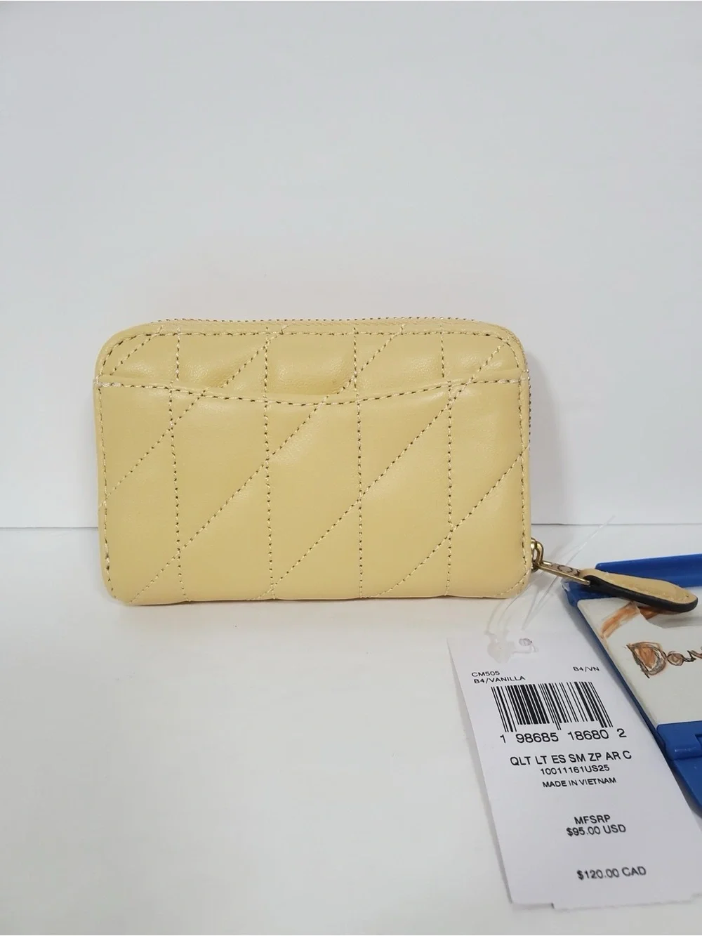 Coach Essential Small Zip Around Card Case With Pillow Quilting NWT